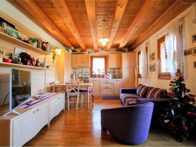 Appartamento in vendita di 130 m² in Via Piate