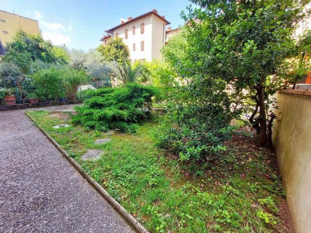 Appartamento in vendita di 130 m² in Via Pietro Maroncelli, 1