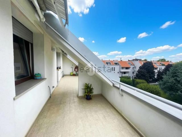 Appartamento in vendita di 130 m² in Via Pietro Nenni, 8