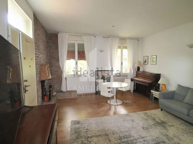 Appartamento in vendita di 130 m² in Via Pioppa
