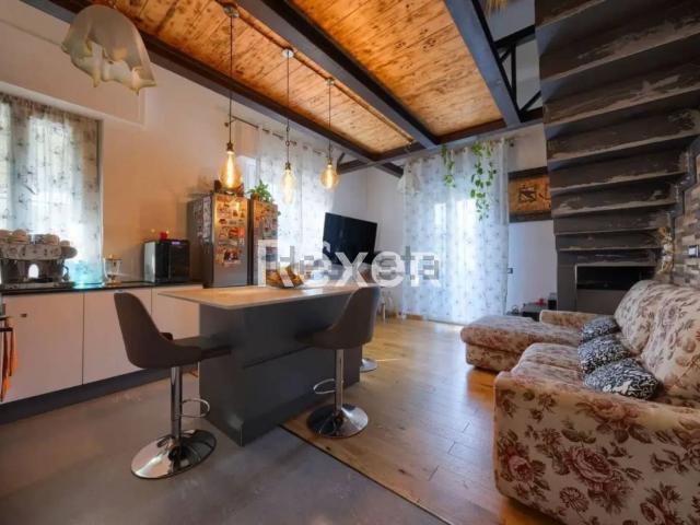 Appartamento in vendita di 130 m² in Via Pistoiese