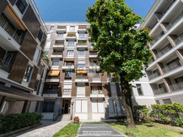 Appartamento in vendita di 130 m² in Via Presolana, 8