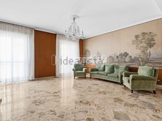 Appartamento in vendita di 130 m² in Via Privata Metauro, 1
