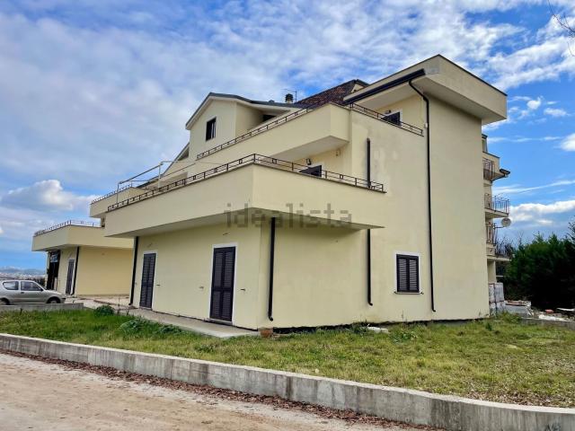 Appartamento in vendita di 130 m² in Via Quattro Strade, 128