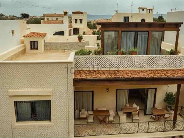 Appartamento in vendita di 130 m² in Via Quinto Ennio, 50