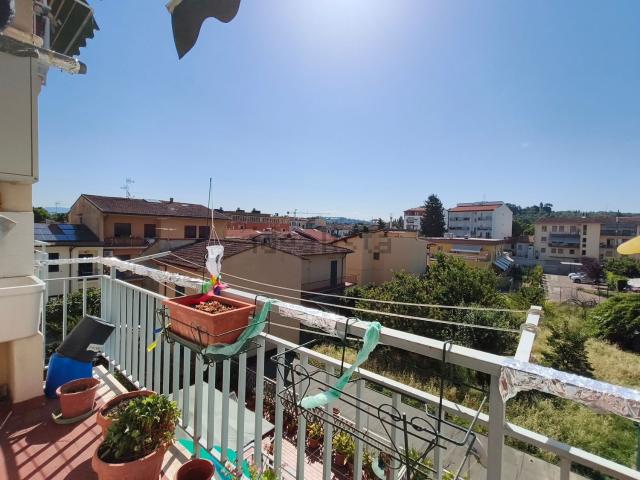 Appartamento in vendita di 130 m² in Via Rolando Burchietti