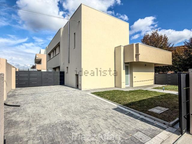 Appartamento in vendita di 130 m² in Via Roma