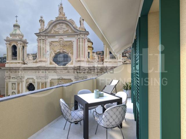 Appartamento in vendita di 130 m² in Via Roma