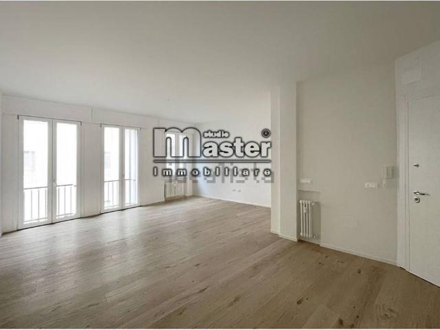 Appartamento in vendita di 130 m² in Via Roma