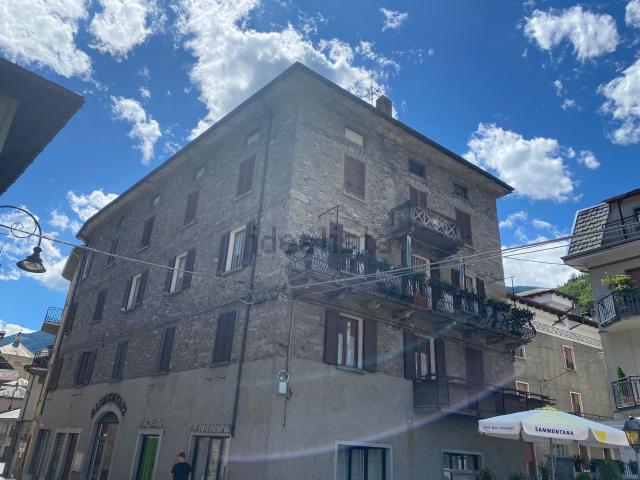 Appartamento in vendita di 130 m² in Via Roma, 35