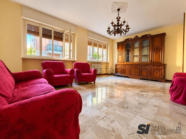 Appartamento in vendita di 130 m² in Via Ravenna
