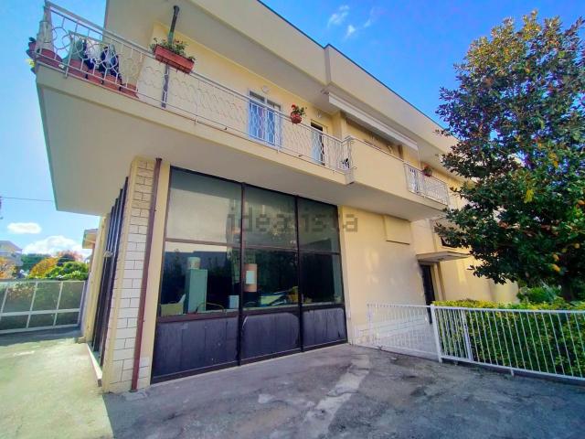 Appartamento in vendita di 130 m² in Via Raffaele Conforti