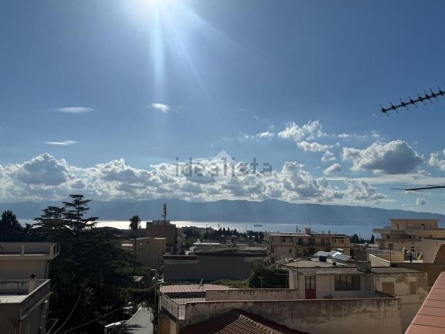 Appartamento in vendita di 130 m² in Via Reggio Campi