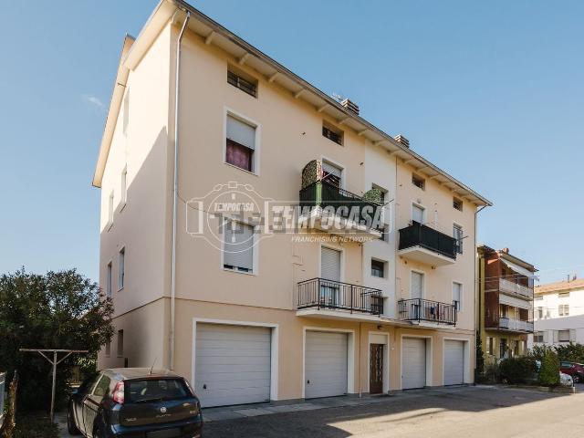 Appartamento in vendita di 130 m² in Via Reggio Emilia, 58