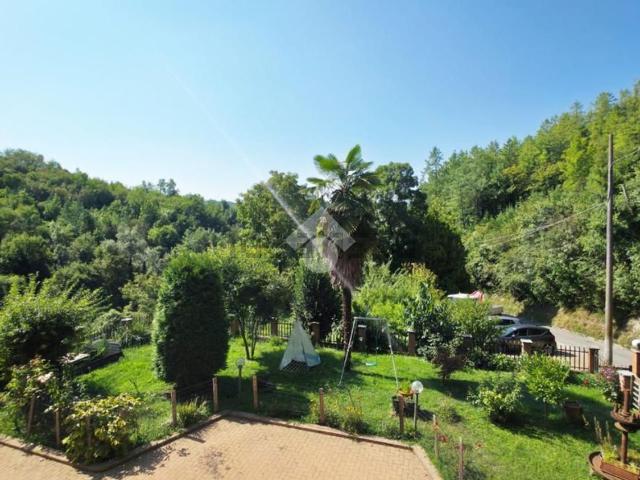 Appartamento in vendita di 130 m² in Via Regione Borgiona, 16