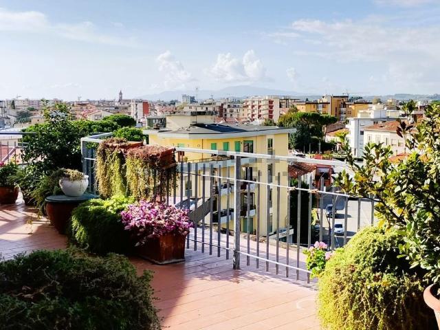 Appartamento in vendita di 130 m² in Via Riccardo Zandonai
