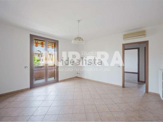 Appartamento in vendita di 130 m² in Via Ruggiero Grieco, 1
