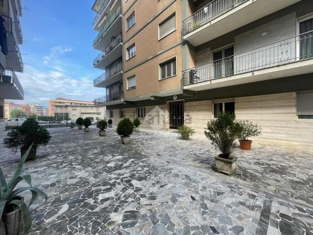Appartamento in vendita di 130 m² in Via Tommaso Bucciano, 9