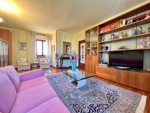 Appartamento in vendita di 130 m² in Via Tabellata