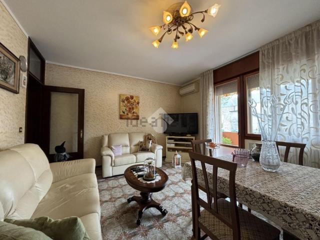 Appartamento in vendita di 130 m² in Via Terreni, 1