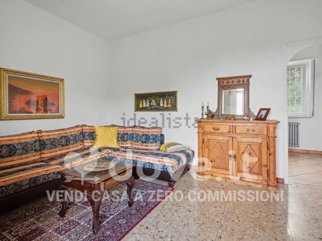 Appartamento in vendita di 130 m² in Via Trieste, 9