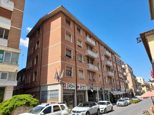 Appartamento in vendita di 130 m² in Via Umberto I