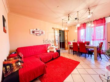 Appartamento in vendita di 130 m² in Via Ugo Foscolo