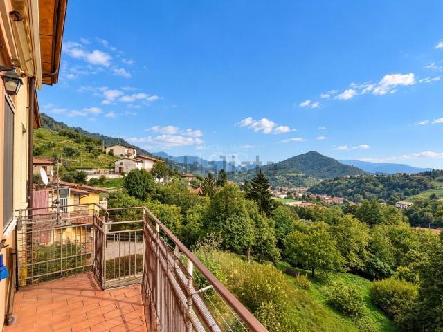 Appartamento in vendita di 130 m² in Via Valle, 16