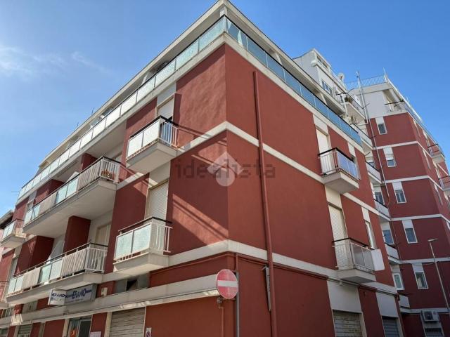 Appartamento in vendita di 130 m² in Via Vittorio Alfieri, 26