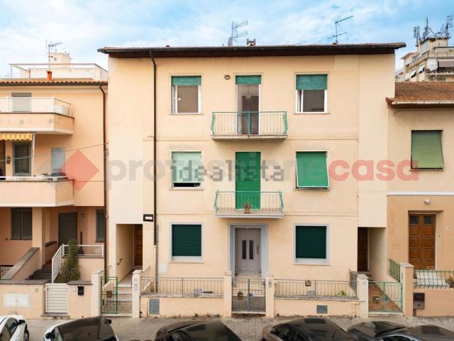 Appartamento in vendita di 130 m² in Via Vittorio Veneto, 36
