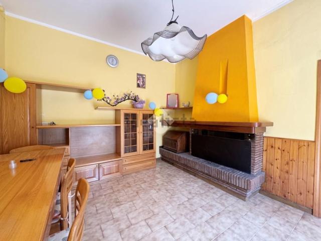Appartamento in vendita di 130 m² in Via Villa Parigi, 1