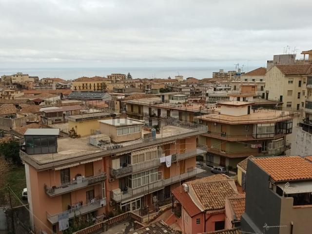 Appartamento in vendita di 130 m² in Via Vincenzo Bellini