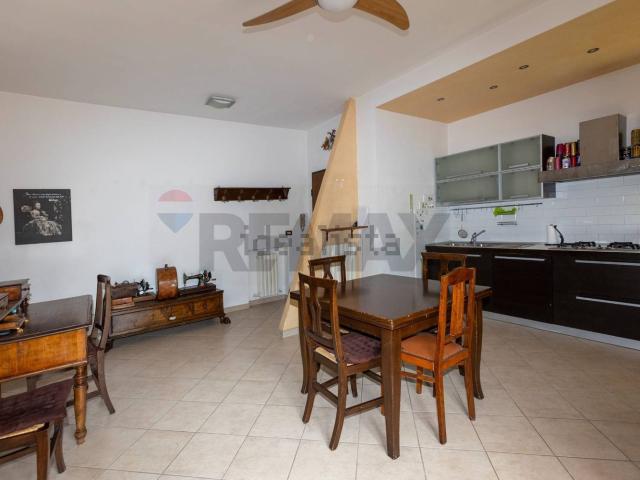 Appartamento in vendita di 130 m² in Via XXV Aprile, 13