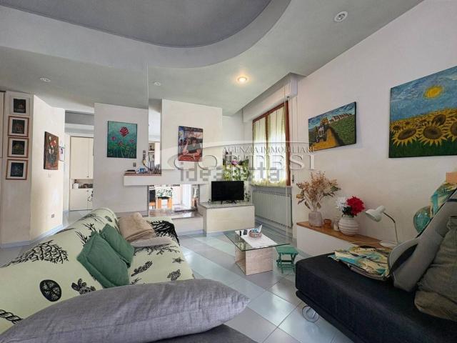 Appartamento in vendita di 130 m² in Via XXV Aprile, 19