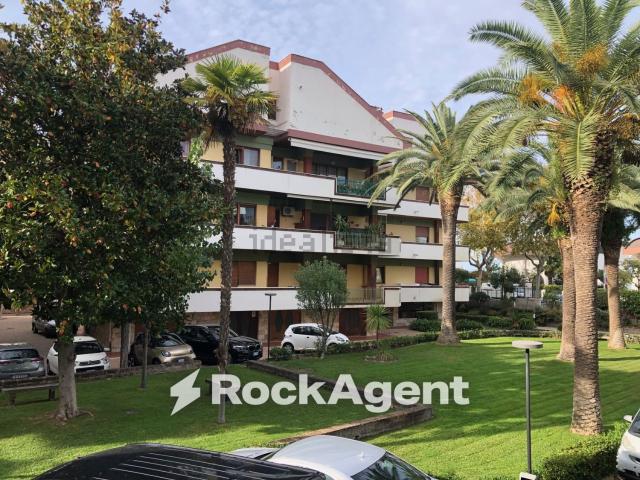 Appartamento in vendita di 130 m² in Viale Alcione, 215