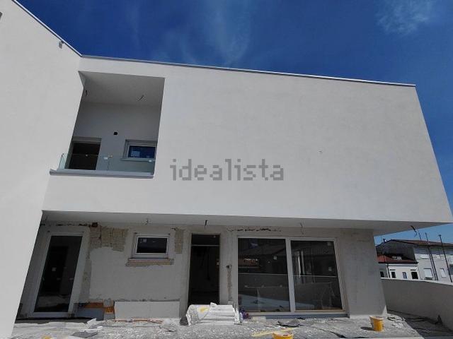 Appartamento in vendita di 130 m² in Viale Brigata Marche, 6