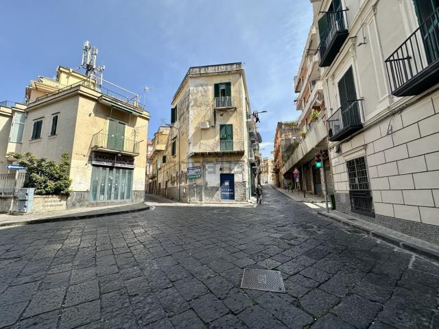 Appartamento in vendita di 130 m² in Viale Cristoforo Colombo