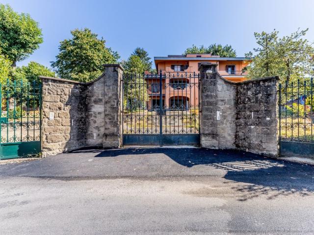 Appartamento in vendita di 130 m² in Viale dei Castani
