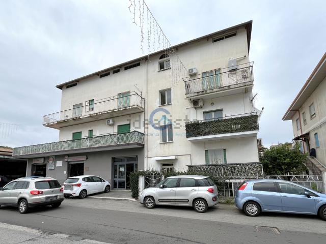 Appartamento in vendita di 130 m² in Viale dei Feaci, 2711