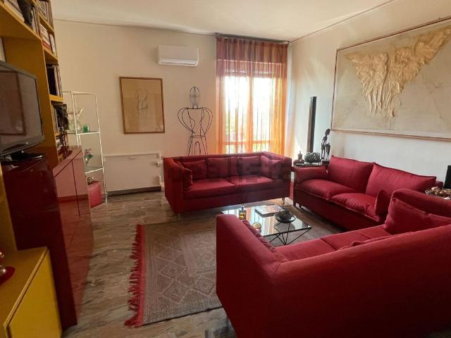 Appartamento in vendita di 130 m² in Viale Fiume, 1