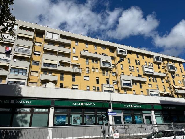 Appartamento in vendita di 130 m² in Viale Italia, 210
