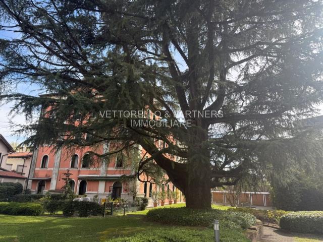 Appartamento in vendita di 115 m² in Viale IV Novembre, 74
