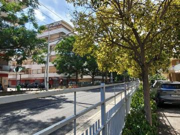 Appartamento in vendita di 130 m² in Viale John Fitzgerald Kennedy, 103