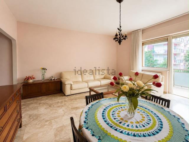 Appartamento in vendita di 130 m² in Viale John Fitzgerald Kennedy, 103