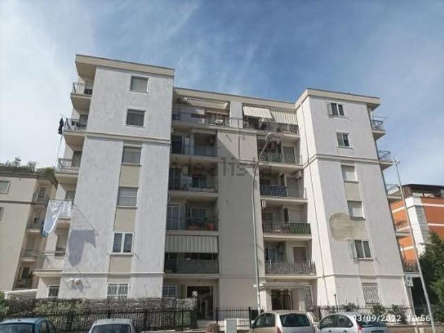 Appartamento in vendita di 130 m² in Viale Lussemburgo, 10