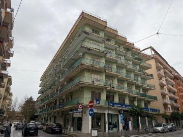 Appartamento in vendita di 130 m² in Viale Primo Baratta, 10