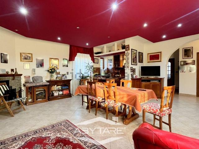 Appartamento in vendita di 214 m² in Borgo Vecchio, 30