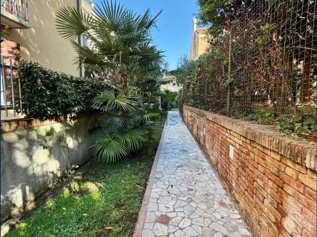 Appartamento in vendita di 130 m² in Calle dei Ragusei, 50
