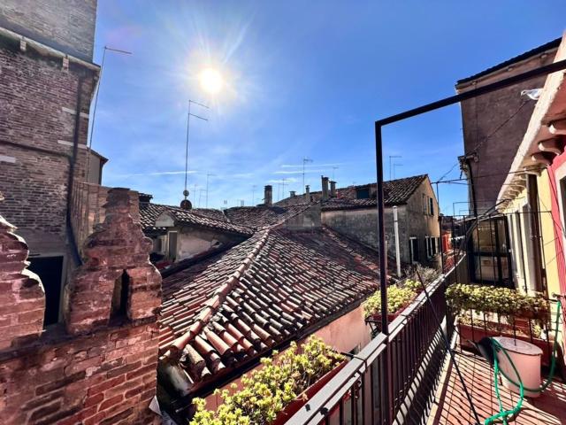 Appartamento in vendita di 130 m² in Fondamenta Arsenale, 2162