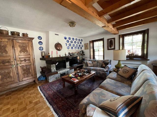 Appartamento in vendita di 130 m² in Frazione Biolley